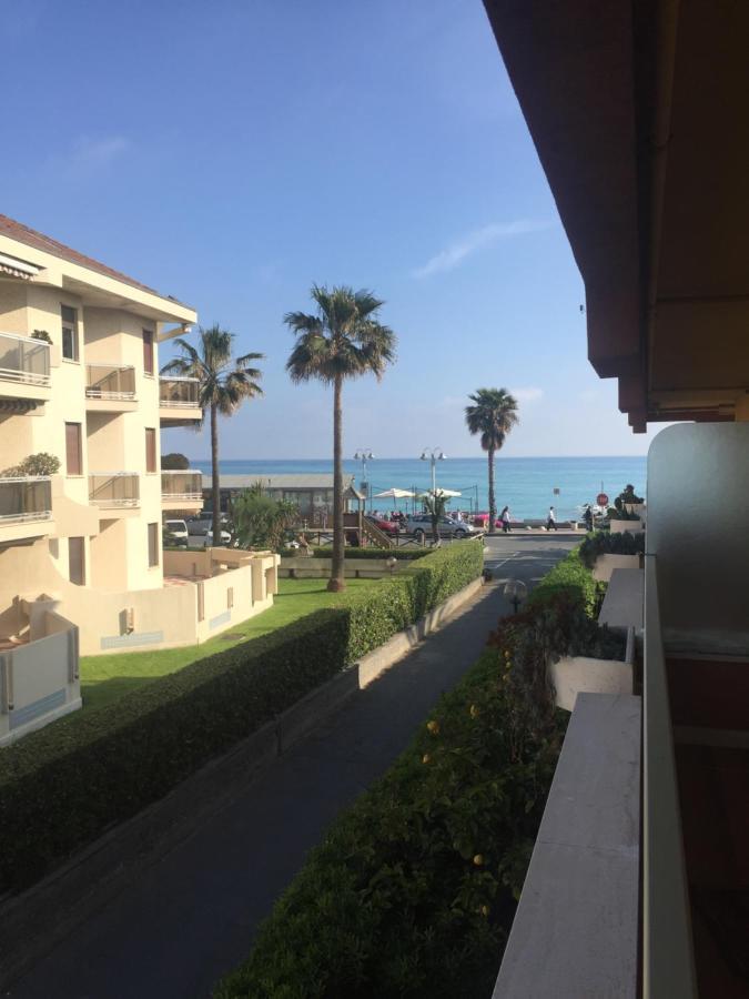 A Due Passi Dal Mare Apartment Vallecrosia Luaran gambar